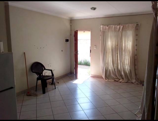 2 BEDROOM HOUSE FOR SALE IN LEHAE